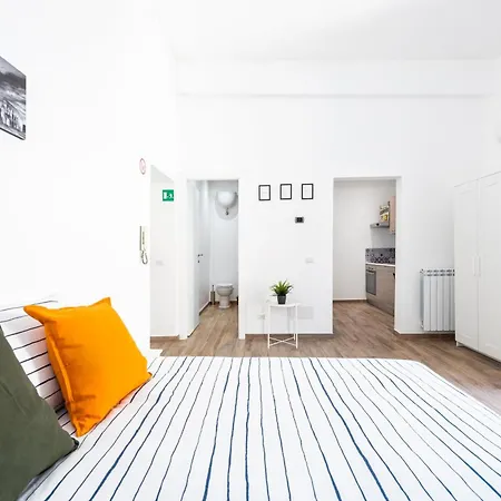 Central Comfortable Studio Apartment-3